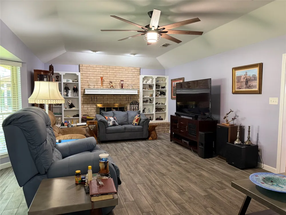 3 Brownstone Court Brownwood, TX 76801