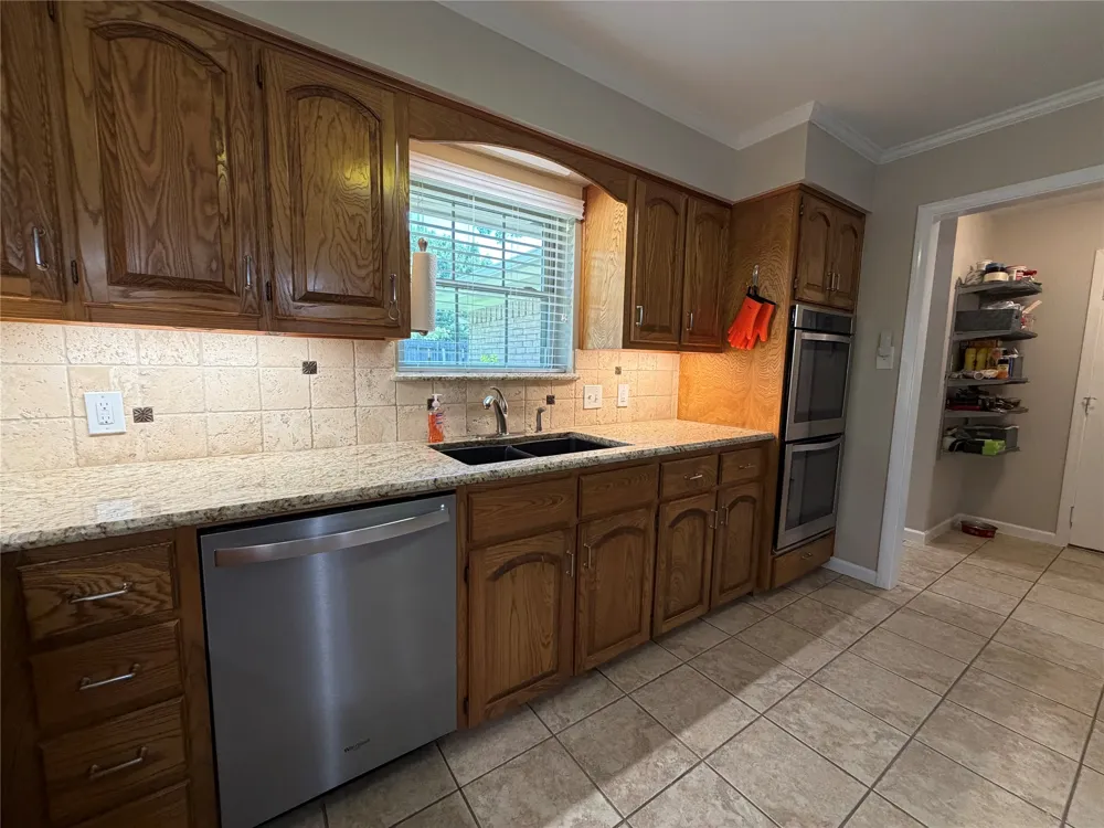3 Brownstone Court Brownwood, TX 76801