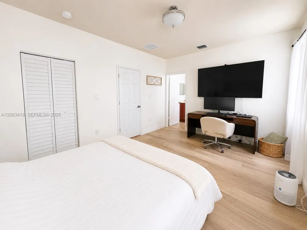 4261 SW 164th Ct Miami, FL 33185