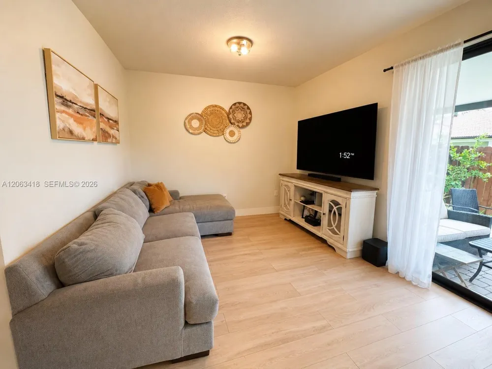 4261 SW 164th Ct Miami, FL 33185