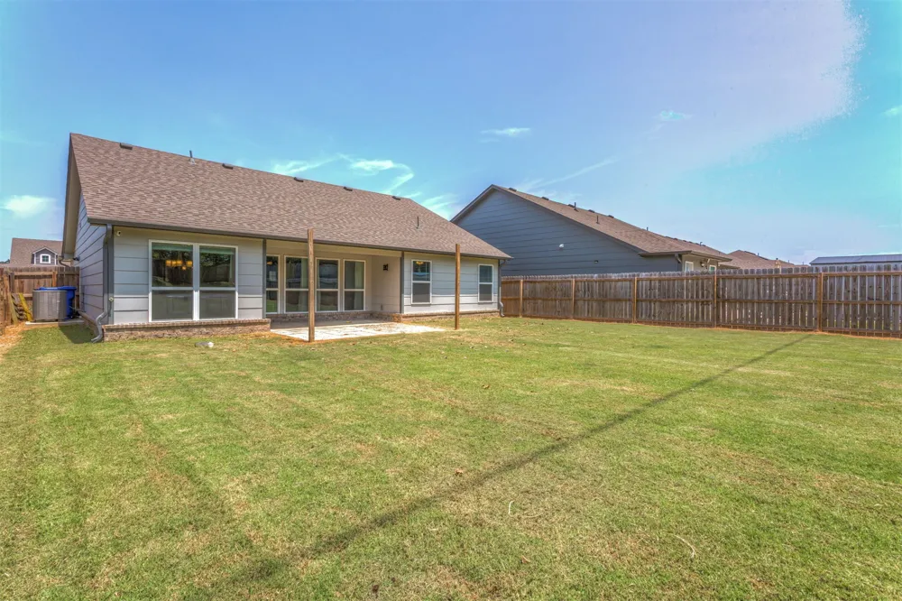 1901 E Winston Street Broken Arrow, OK 74011