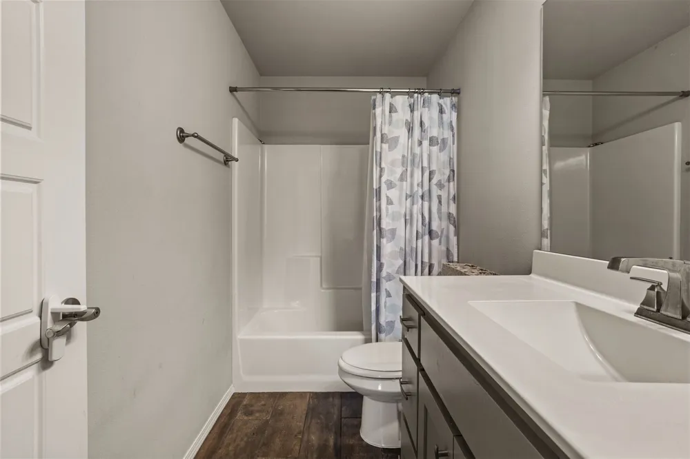 1901 E Winston Street Broken Arrow, OK 74011