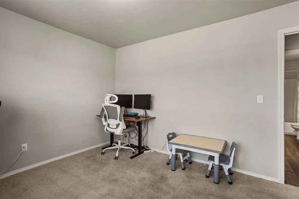 1901 E Winston Street Broken Arrow, OK 74011