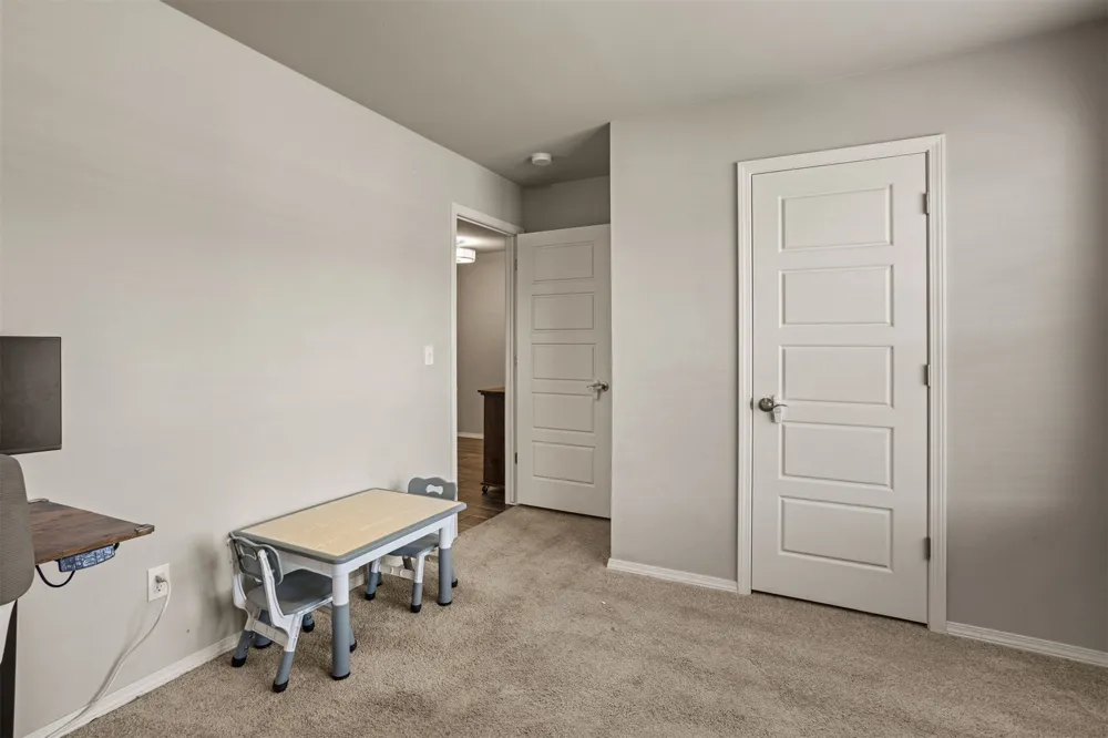 1901 E Winston Street Broken Arrow, OK 74011
