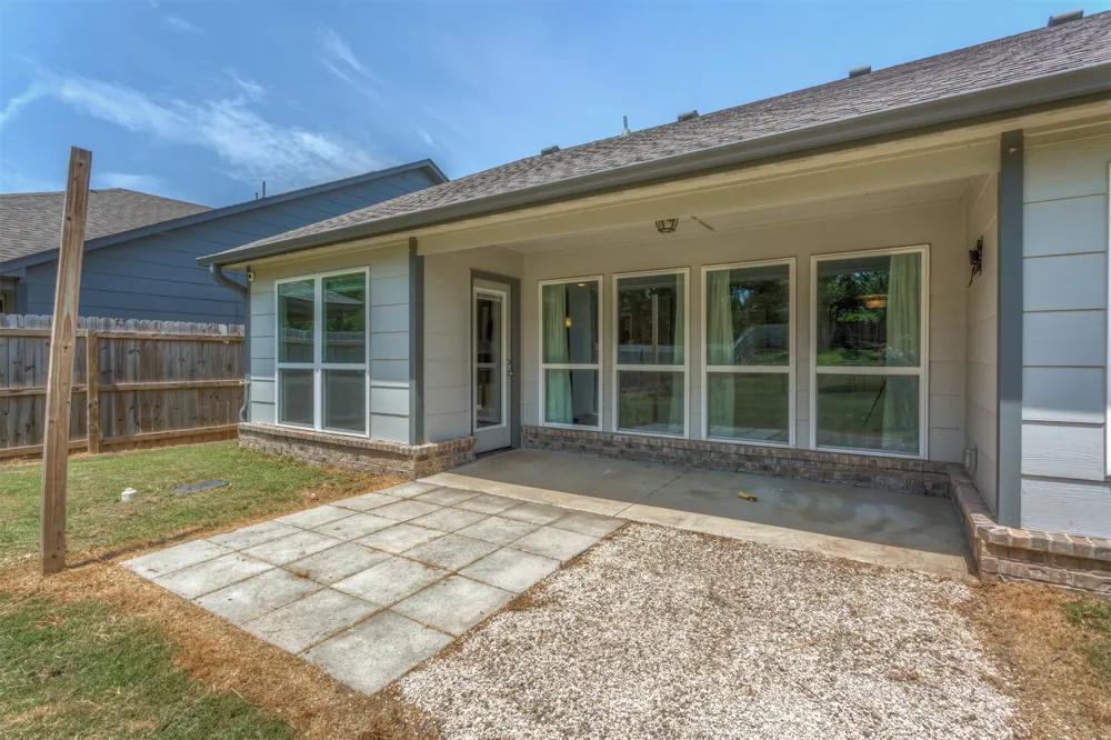 1901 E Winston Street Broken Arrow, OK 74011