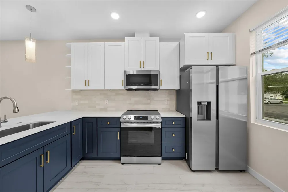 3890 34TH AVENUE S #103 St Petersburg, FL 33711