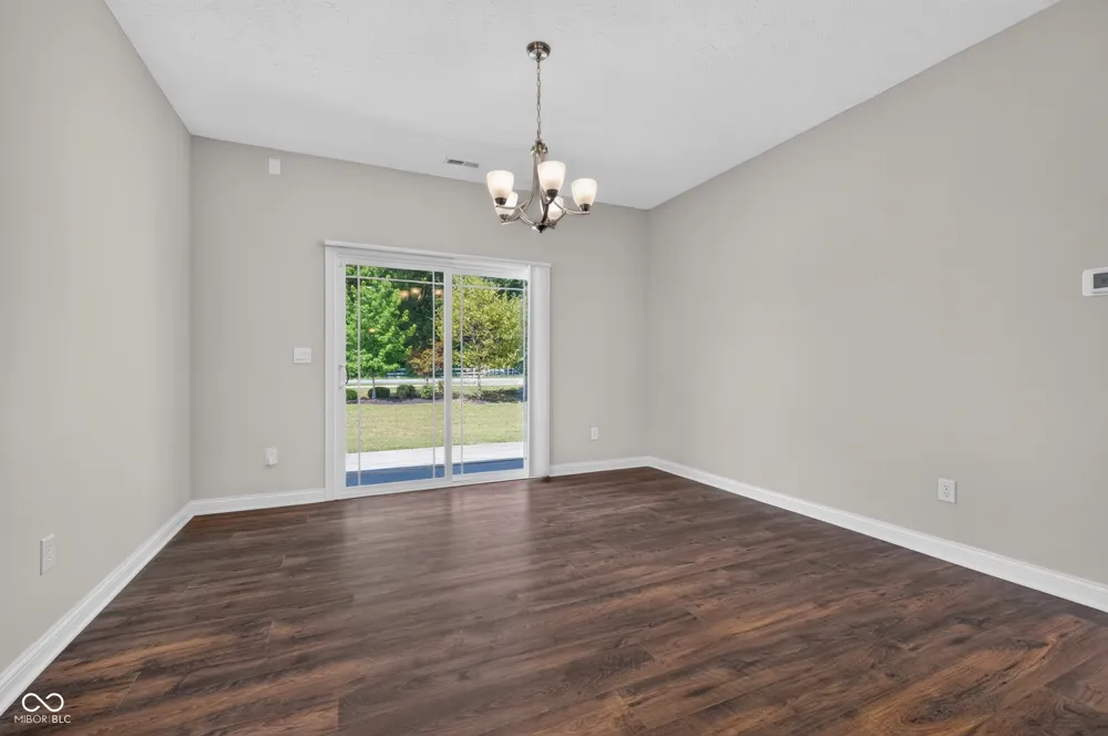 9073 Lieven Street Avon, IN 46234