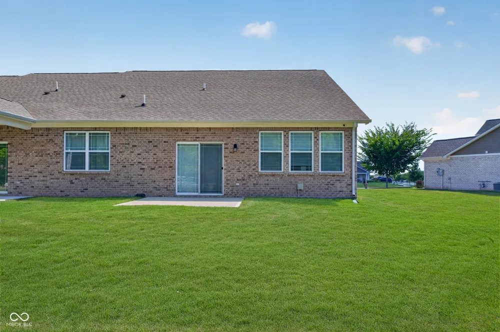 9073 Lieven Street Avon, IN 46234