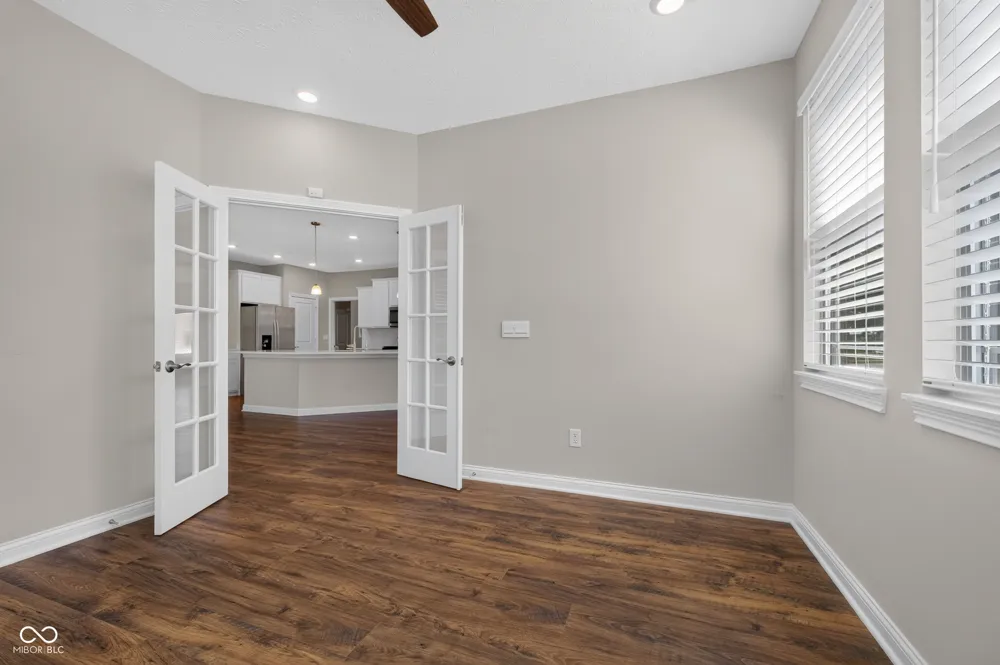 9073 Lieven Street Avon, IN 46234