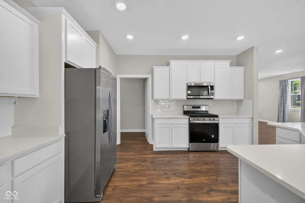 9073 Lieven Street Avon, IN 46234