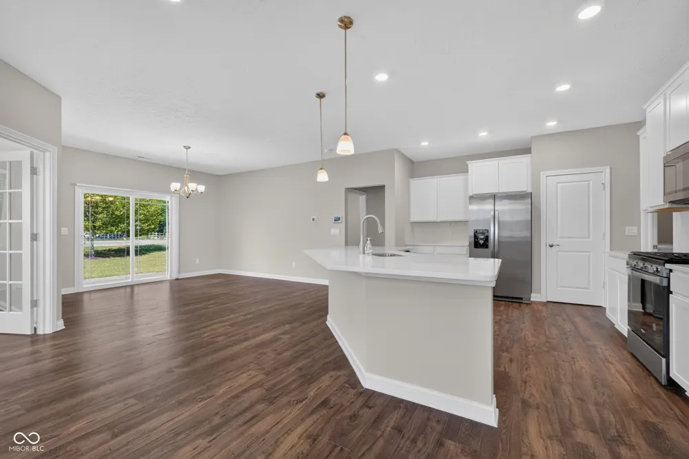 9073 Lieven Street Avon, IN 46234