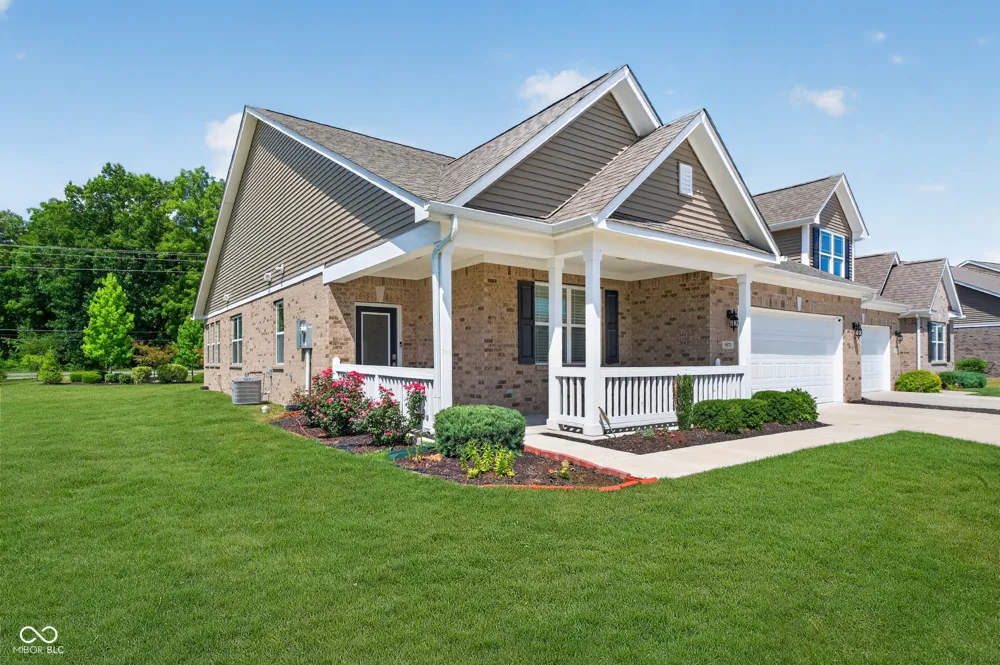 9073 Lieven Street Avon, IN 46234