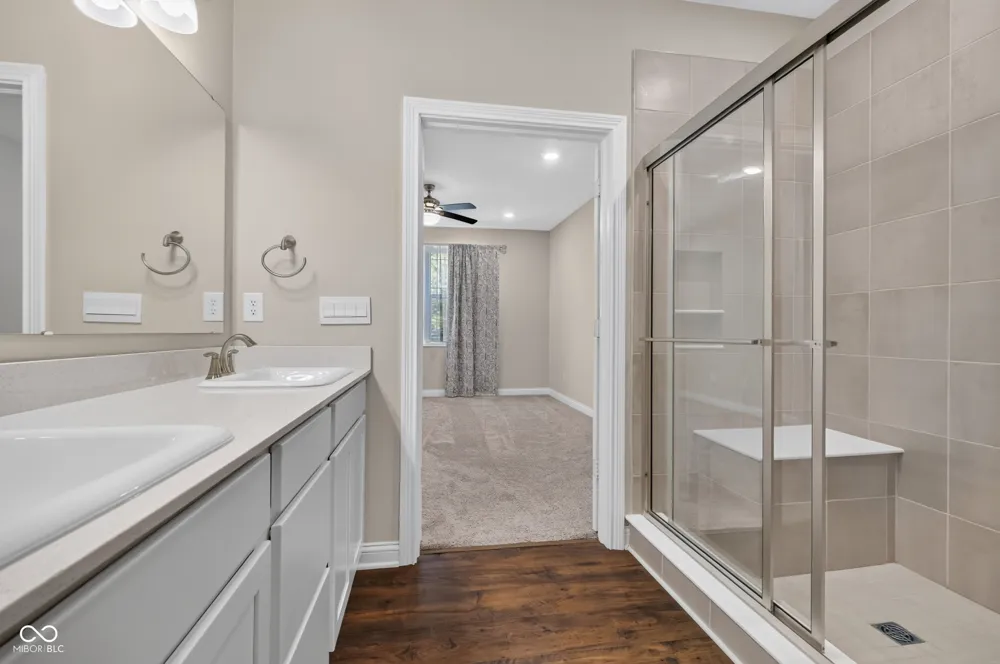 9073 Lieven Street Avon, IN 46234