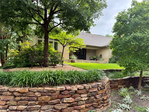 10115 Chesterton Drive