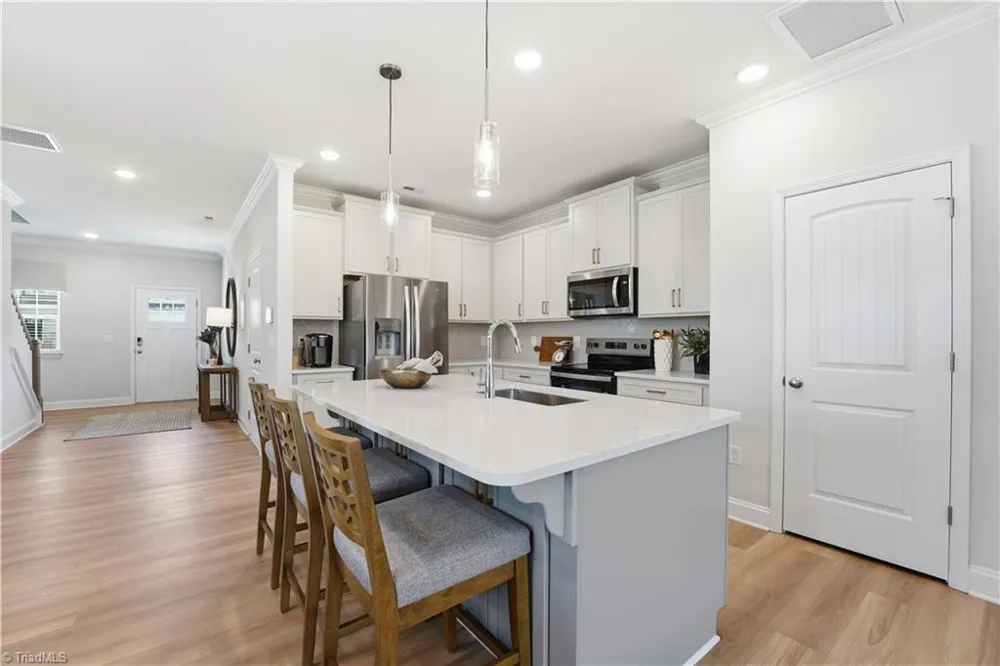 109 Oakdale Forest Lane Jamestown, NC 27282