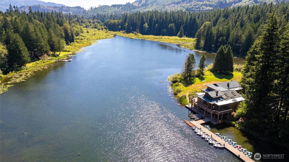 9075 Upper Frost Creek Road Maple Falls, WA 98266