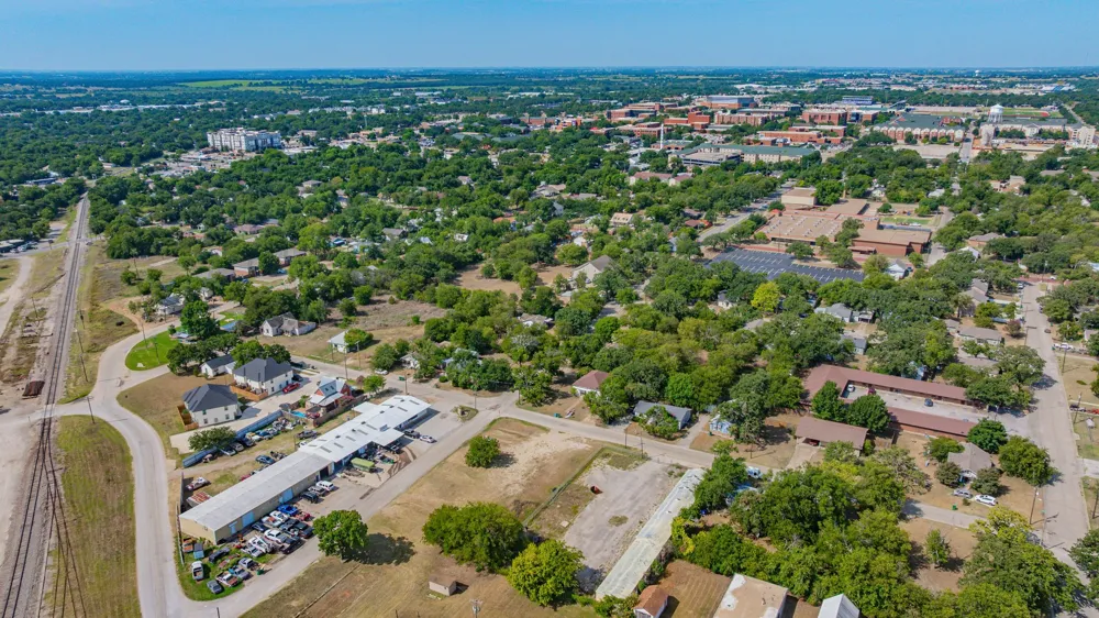 717 Mccart Street Stephenville, TX 76401