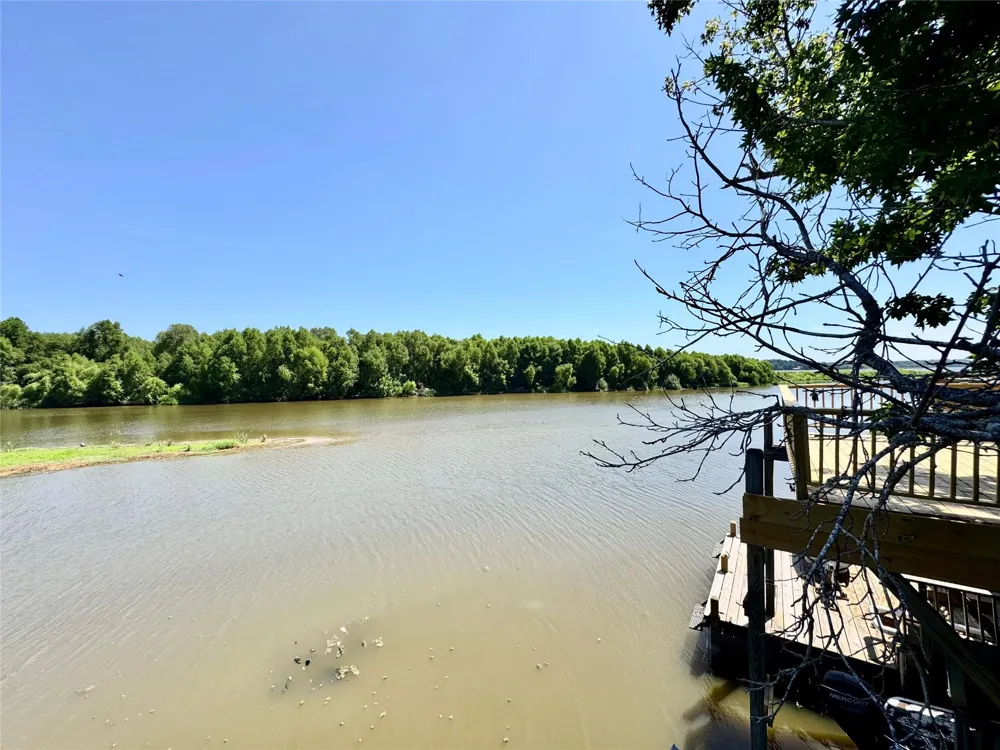 83 Lakeside Trinity, TX 75862
