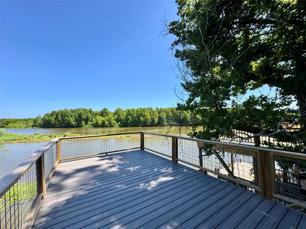 83 Lakeside Trinity, TX 75862