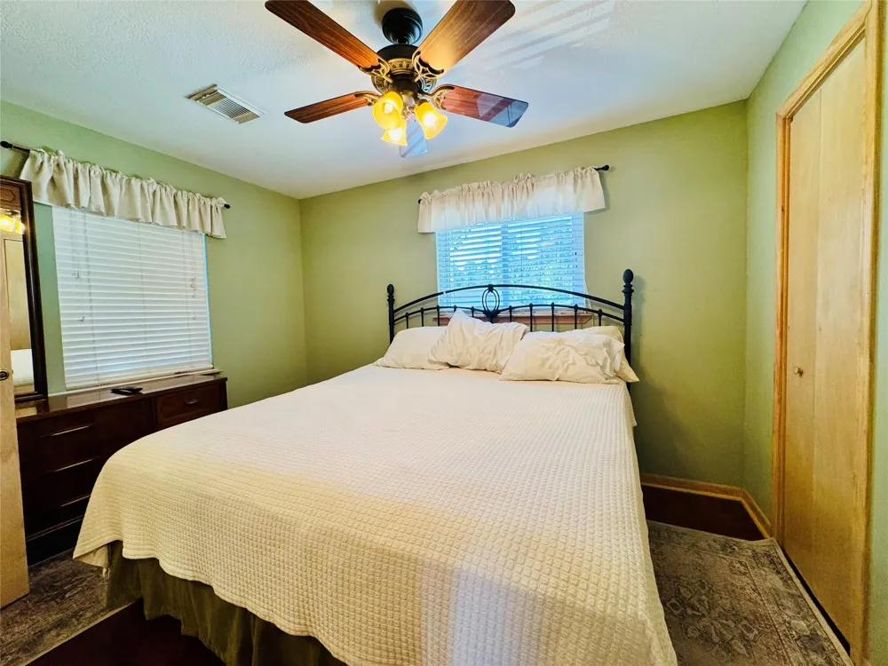 83 Lakeside Trinity, TX 75862