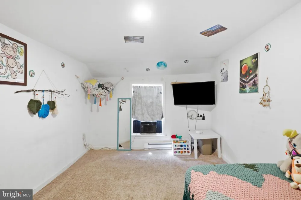 416 W JOHN STREET Martinsburg, WV 25401