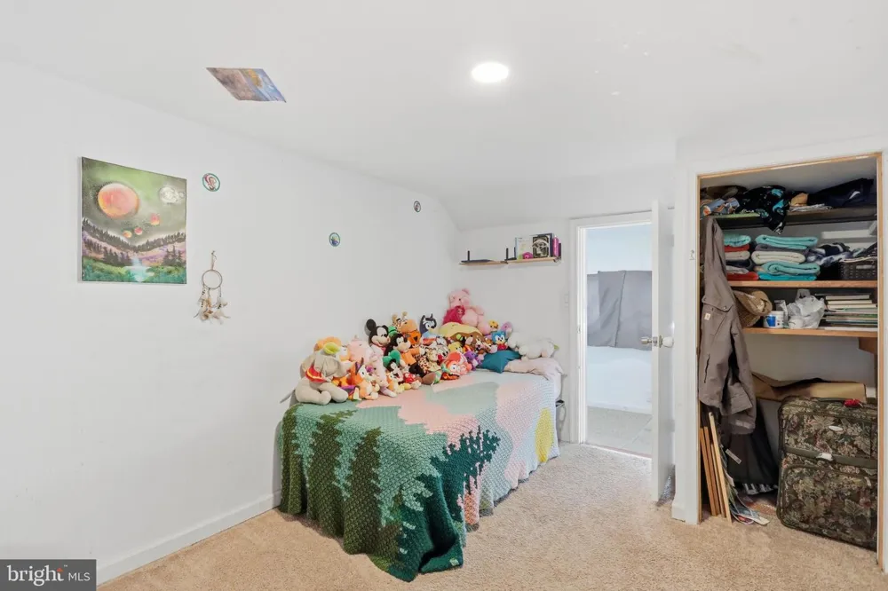 416 W JOHN STREET Martinsburg, WV 25401