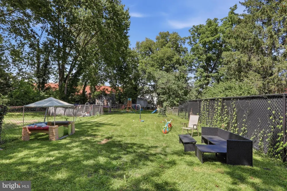 416 W JOHN STREET Martinsburg, WV 25401