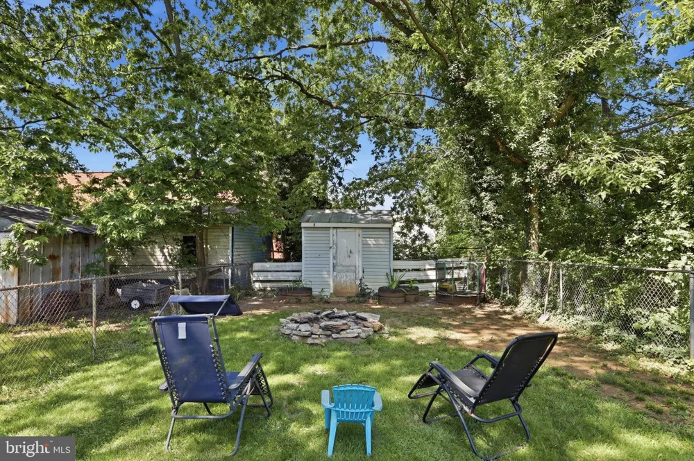 416 W JOHN STREET Martinsburg, WV 25401