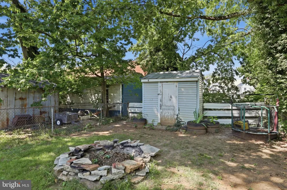 416 W JOHN STREET Martinsburg, WV 25401