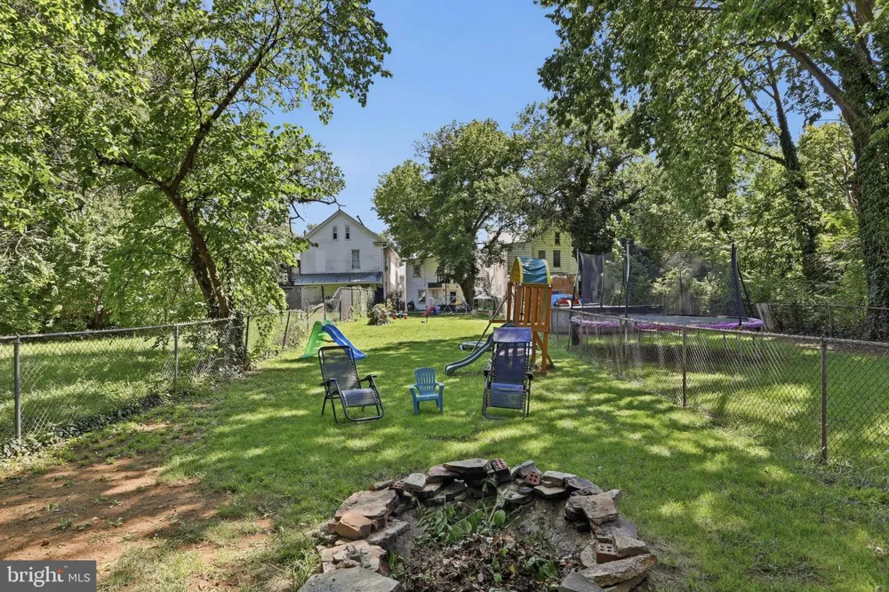 416 W JOHN STREET Martinsburg, WV 25401