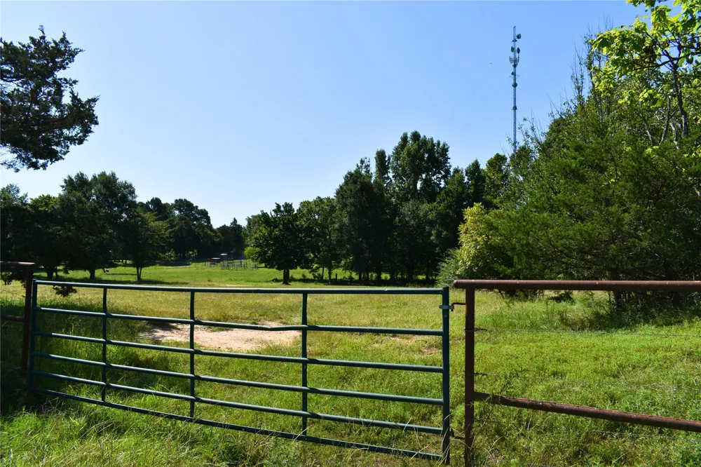 417622 E 1910 ROAD Antlers, OK 74523