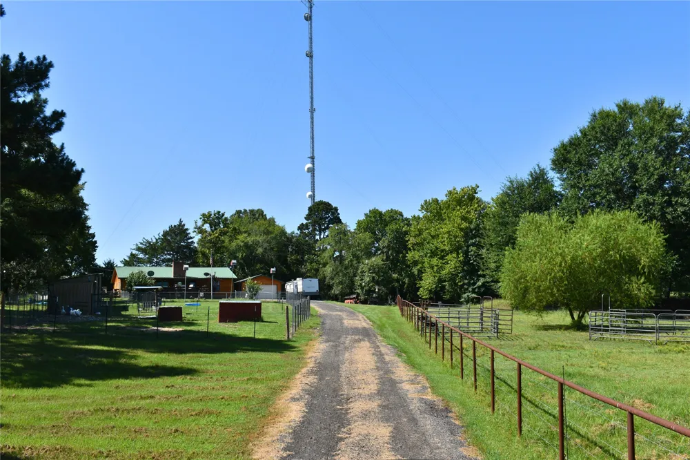417622 E 1910 ROAD Antlers, OK 74523