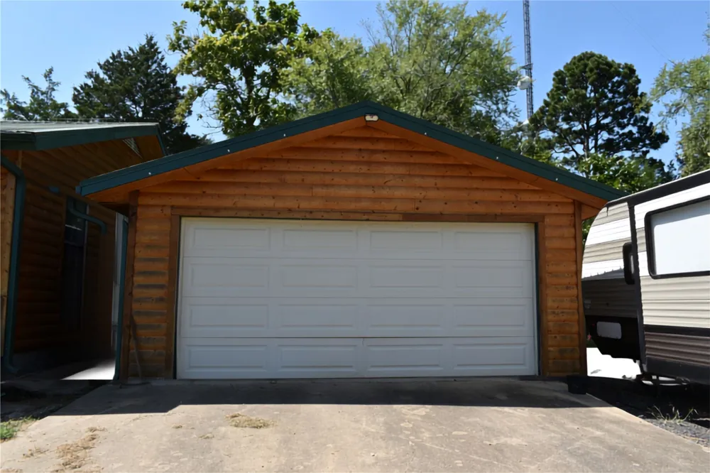 417622 E 1910 ROAD Antlers, OK 74523