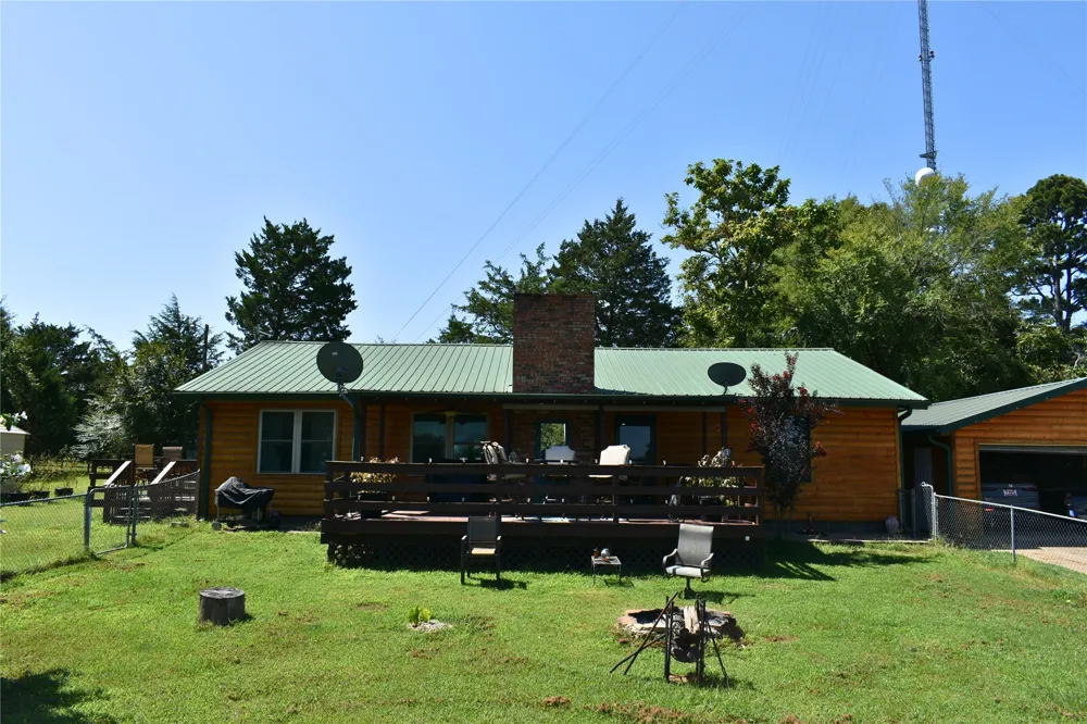 417622 E 1910 ROAD Antlers, OK 74523