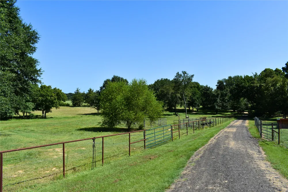 417622 E 1910 ROAD Antlers, OK 74523