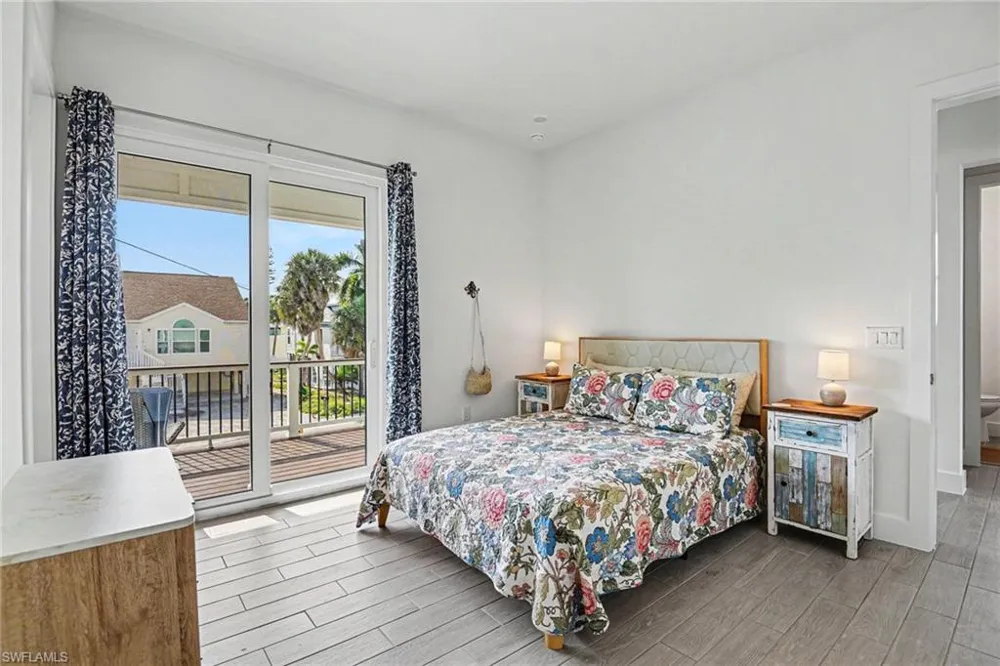 224 Fairweather Lane Fort Myers Beach, FL 33931
