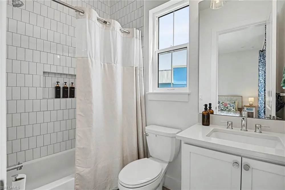 224 Fairweather Lane Fort Myers Beach, FL 33931