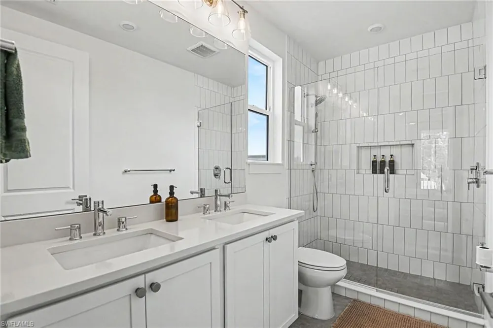 224 Fairweather Lane Fort Myers Beach, FL 33931