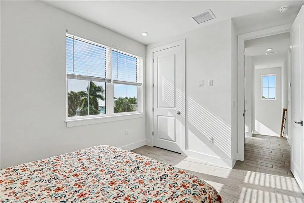 224 Fairweather Lane Fort Myers Beach, FL 33931
