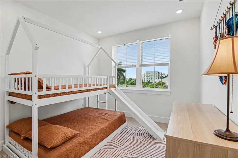 224 Fairweather Lane Fort Myers Beach, FL 33931