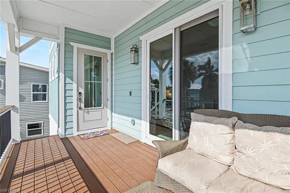 224 Fairweather Lane Fort Myers Beach, FL 33931