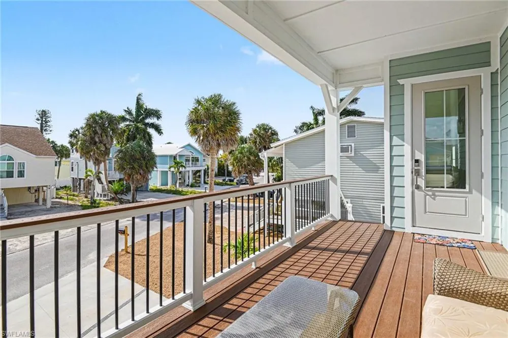 224 Fairweather Lane Fort Myers Beach, FL 33931