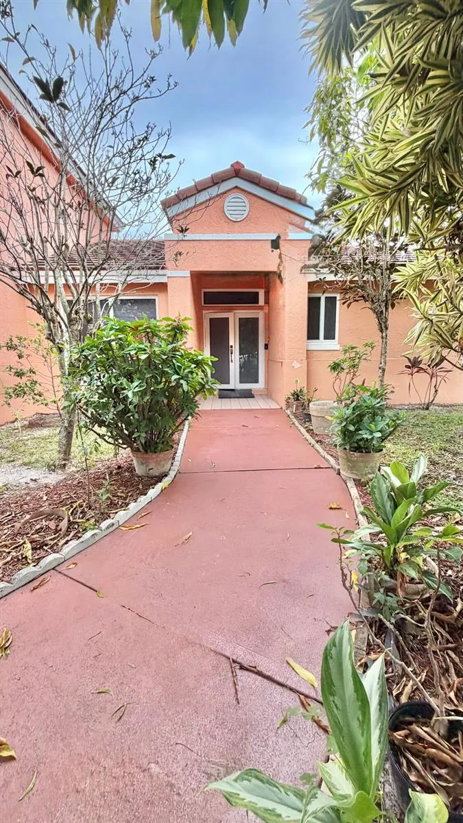 3130 Sunset Circle Margate, FL 33063