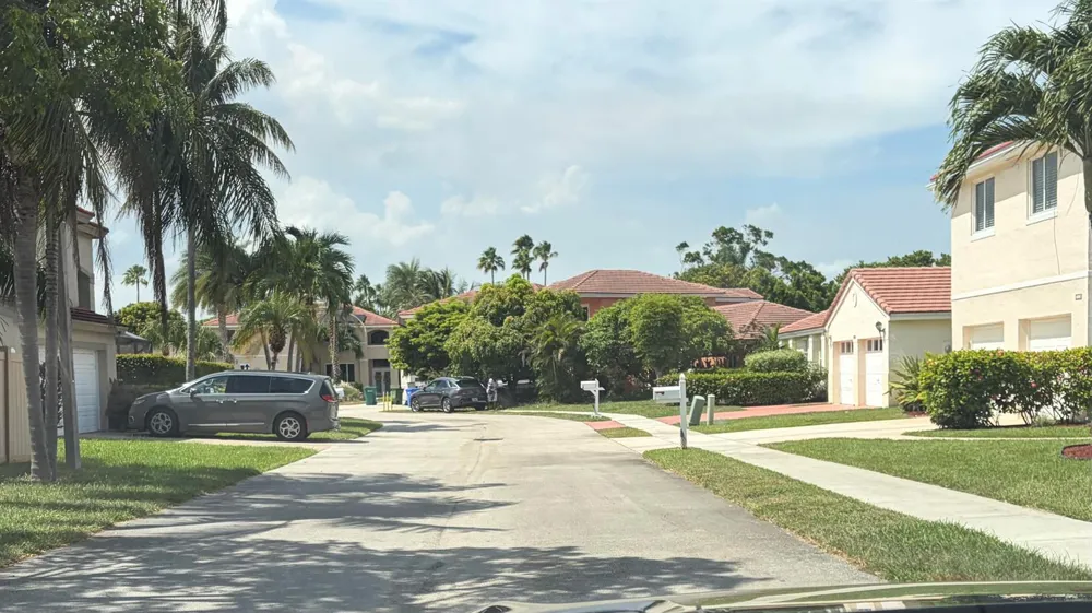 3130 Sunset Circle Margate, FL 33063
