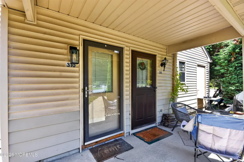 310 Owls Nest Court Jackson, NJ 08527