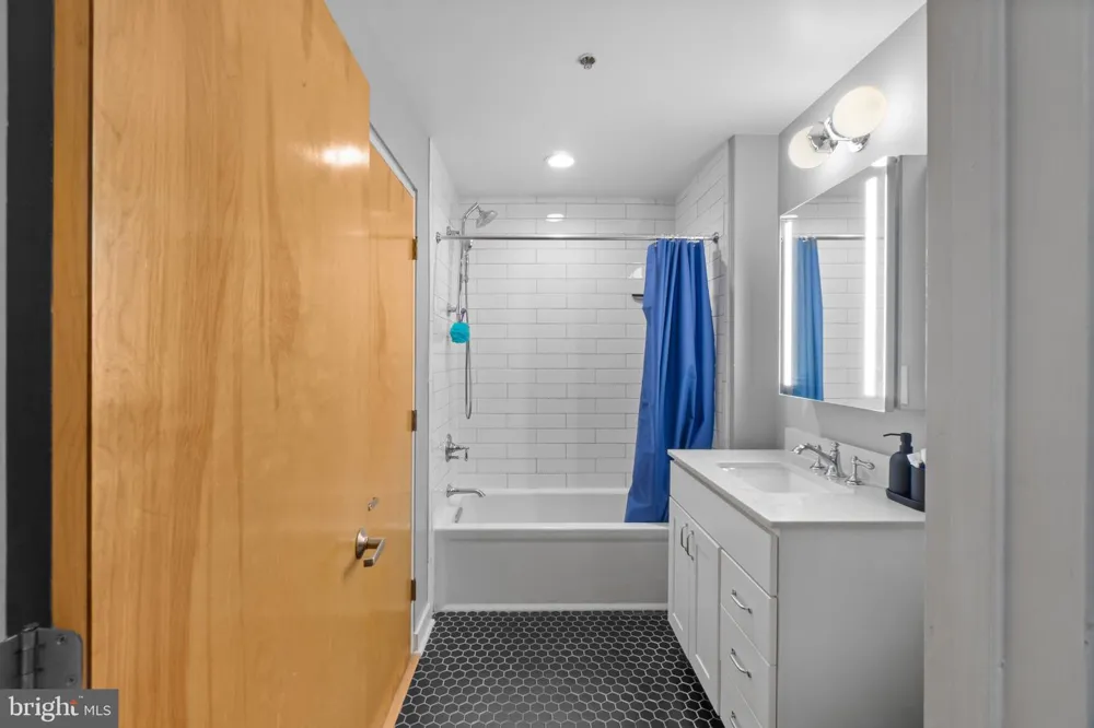 104 W MADISON STREET #1 Baltimore, MD 21201