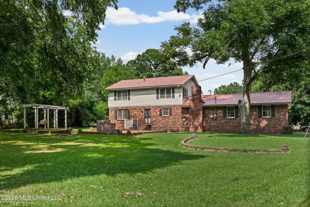 405 S Pocahontas Street Sardis, MS 38666