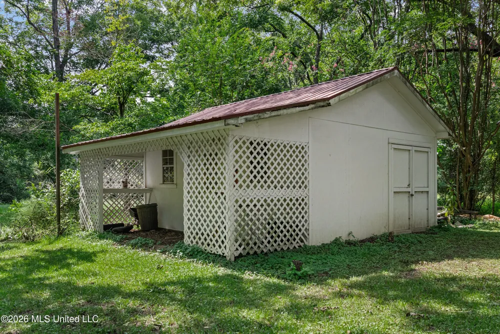 405 S Pocahontas Street Sardis, MS 38666