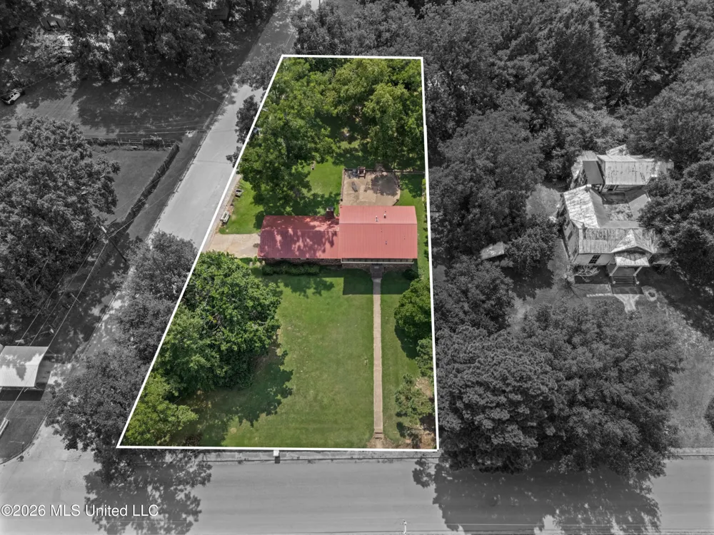 405 S Pocahontas Street Sardis, MS 38666