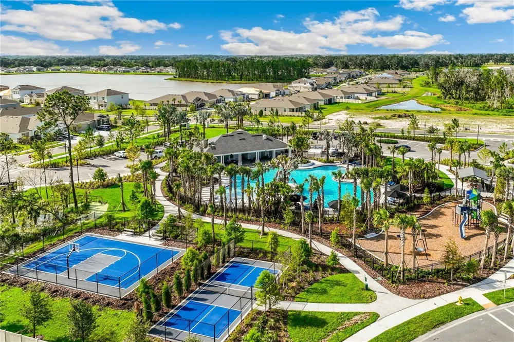 3615 NATURAL TRACE STREET Plant City, FL 33565